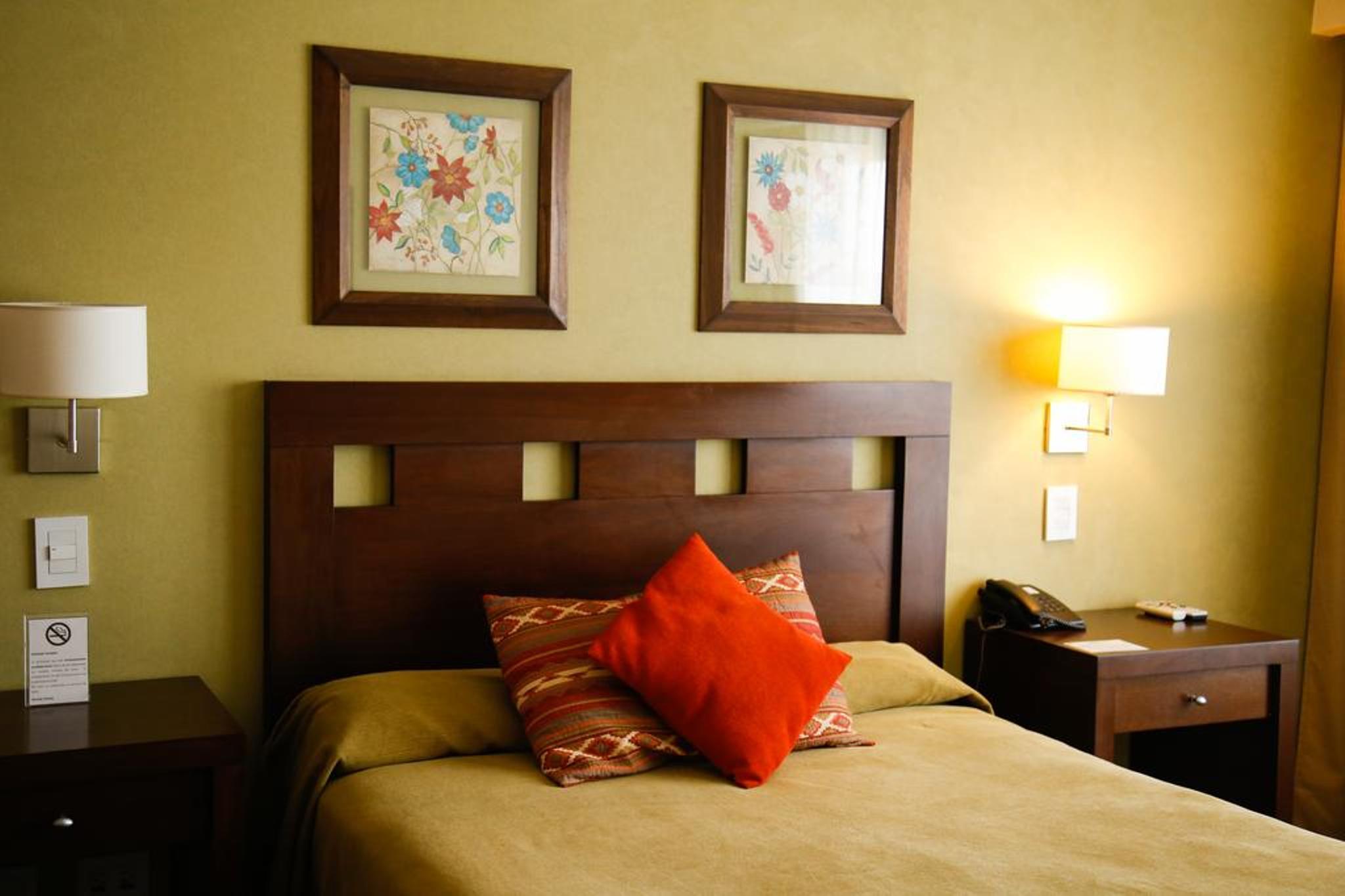 Hotel Howard Johnson Trenque Lauquen Exterior foto